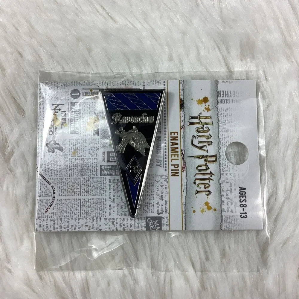 Loungefly Harry Potter Ravenclaw Enamel Pin Pennant Blue Silver LF-HPPN0003 NEW